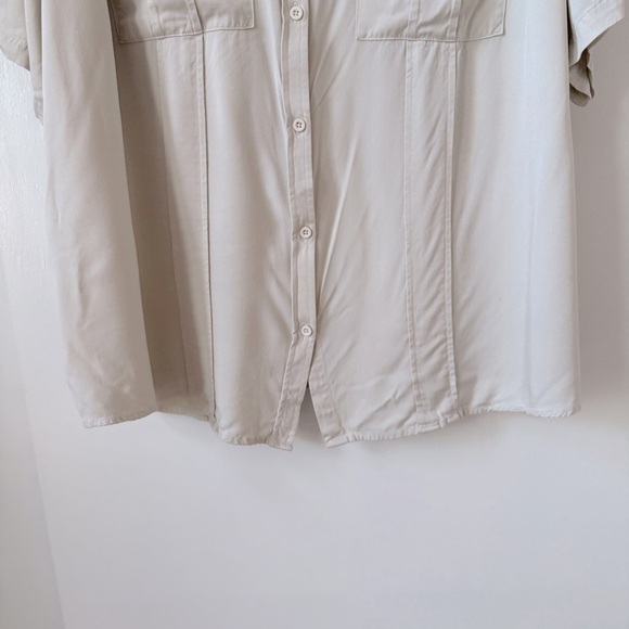 Her Universe Indiana Jones Expedition Woven Button-Up Cosplay - Picture 8 of 14